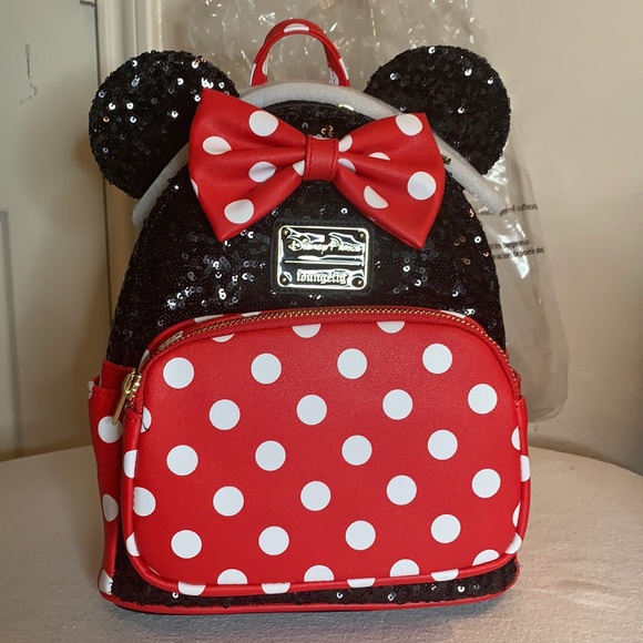 Loungefly Handbags - ♥️♥️ NWT Auth Disney Parks Minnie Mouse Backpack😍
